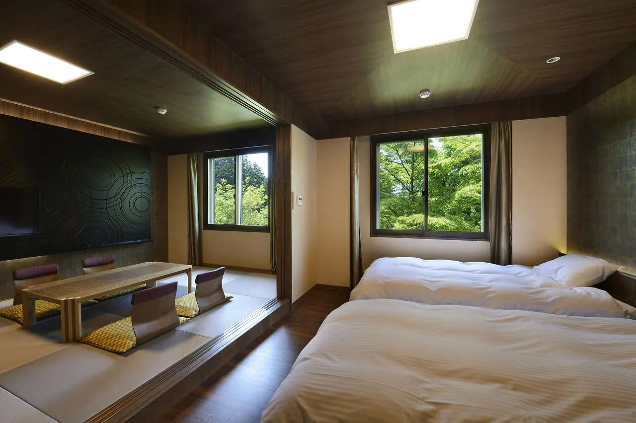***  Hakone Lake Hotel Japan