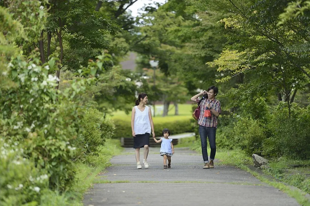 Hakone Lake Hotel 3*,