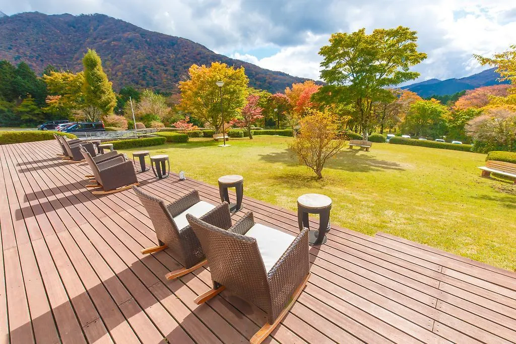 Hakone Lake Hotel 3*,